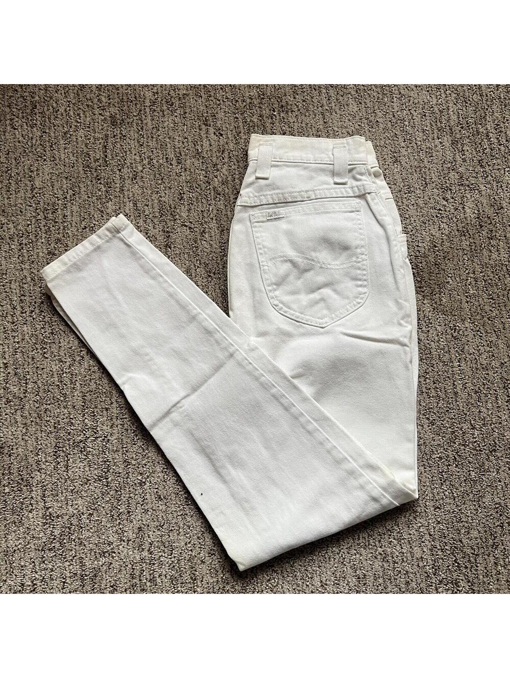 Vintage Lee Jeans - Relaxed Fit Tapered White - Size: 9 Med Petite 3 Button Fly